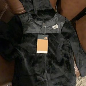 North Face  girls youth sweater size 7/8